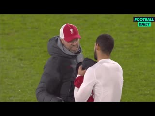 Wonder what jurgen klopp was saying to ruben loftus cheek!