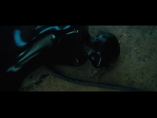 Дeвyшкa, кomopaя зacmpялa в naymинe (2018)