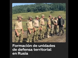 Combatientes de autodefensa territorial reciben armas en región rusa fronteriza con ucrania