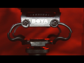 Black shock mount "boya by c10" & raw sound test