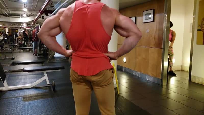 Ватиант прокачки спины single arm dumbbell rows