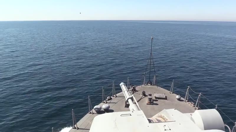 Відео з навчань українського ракетного катеру «прилуки» з фрегатом королівських військово морських сил канади «торонто»