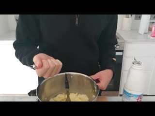 [pewdiepie] making a hot dog from my old job