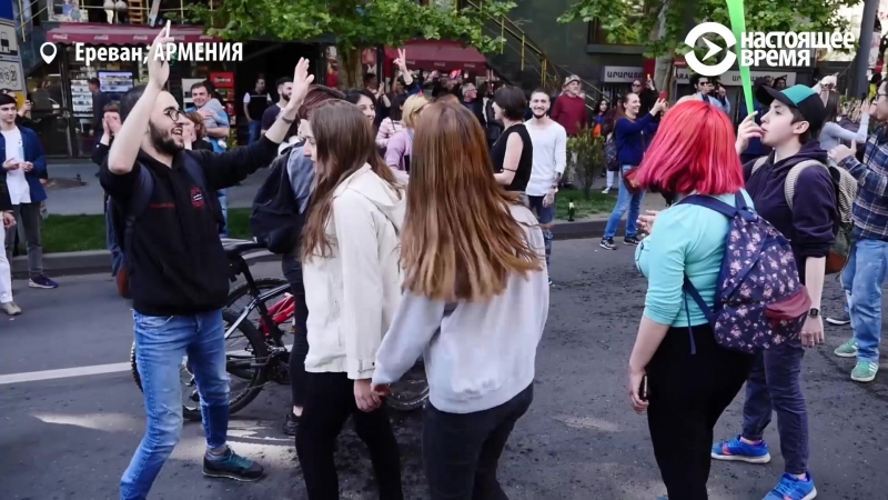 Ереван после отстаи премьера сержа саргсяна