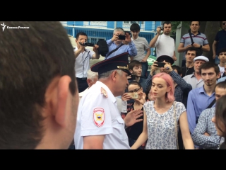 В махачкале задерживают участников антикоррупционного митинга