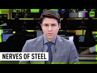 Turkish anchorman keeps reading the news as earthquake hits