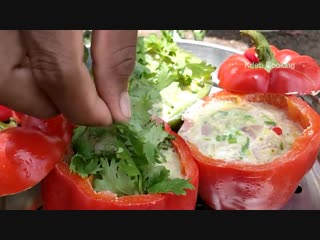 Bell pepper omelet cooking duck egg in bell pepper