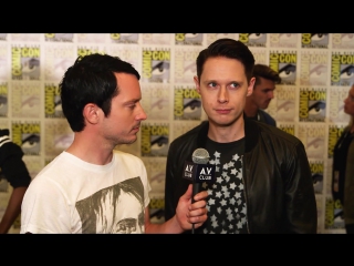 The cast of dirk gently debates whether or not things happen for a reason