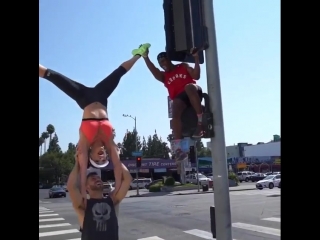 Ребятки трикеры мочат!)