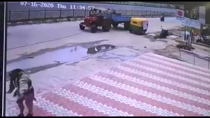 Внезапный взлёт и посадка индия (vhs video)