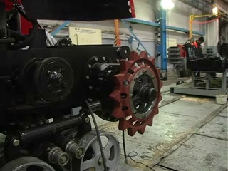 Трактор гусеничный 'беларус 2103'