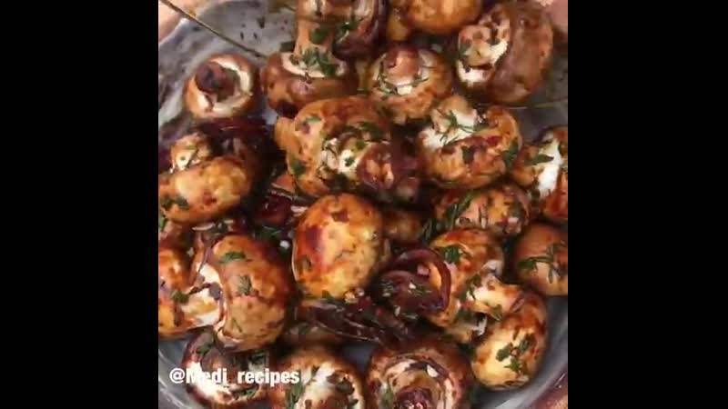 Сочные шампиньоны в кеци