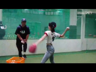 Hyojung hit the ball! hyojung binnie in training session full video