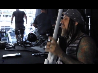 Fieldy – changing strings