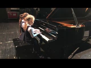 Б савельев «карусельные лошадки»