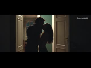Teresa palmer nude berlin syndrome (au 2017) 1080p web watch online / тереза палмер берлинский синдром