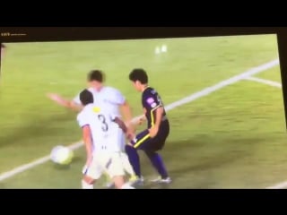 Takuma asano scores double for sanfrecce hiroshima