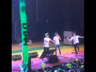 [fancam][160217] b1a4 baby goodnight @ "b1a4 adventure 2016" in peru