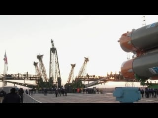 Expedition 50 51 soyuz rocket moves to launch pad