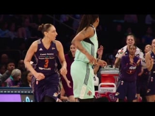 Diana cashes in on phantom cam