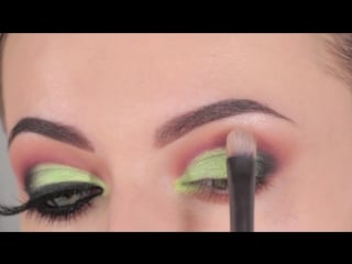 Warm green cut crease makeup tutorial