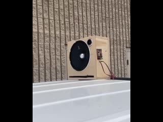 That distance thou 🤯😳 all that from a single wolfram wpa 10” on it’s rated 250 watts!