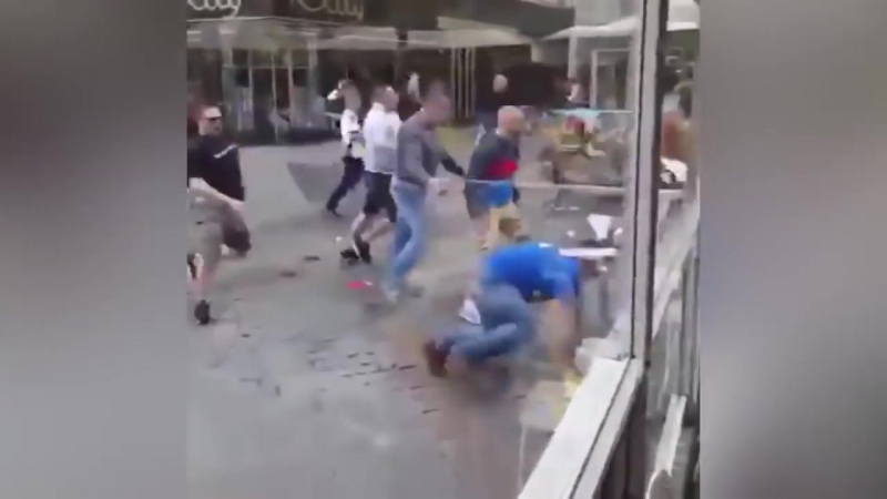 Евро 2016 драка фанатов украины и германии в лилле "херои" спасаются бегством !!!