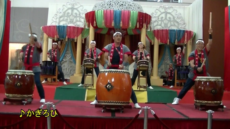 Японский ансамбль барабанщиков «сансю асуке дайко»