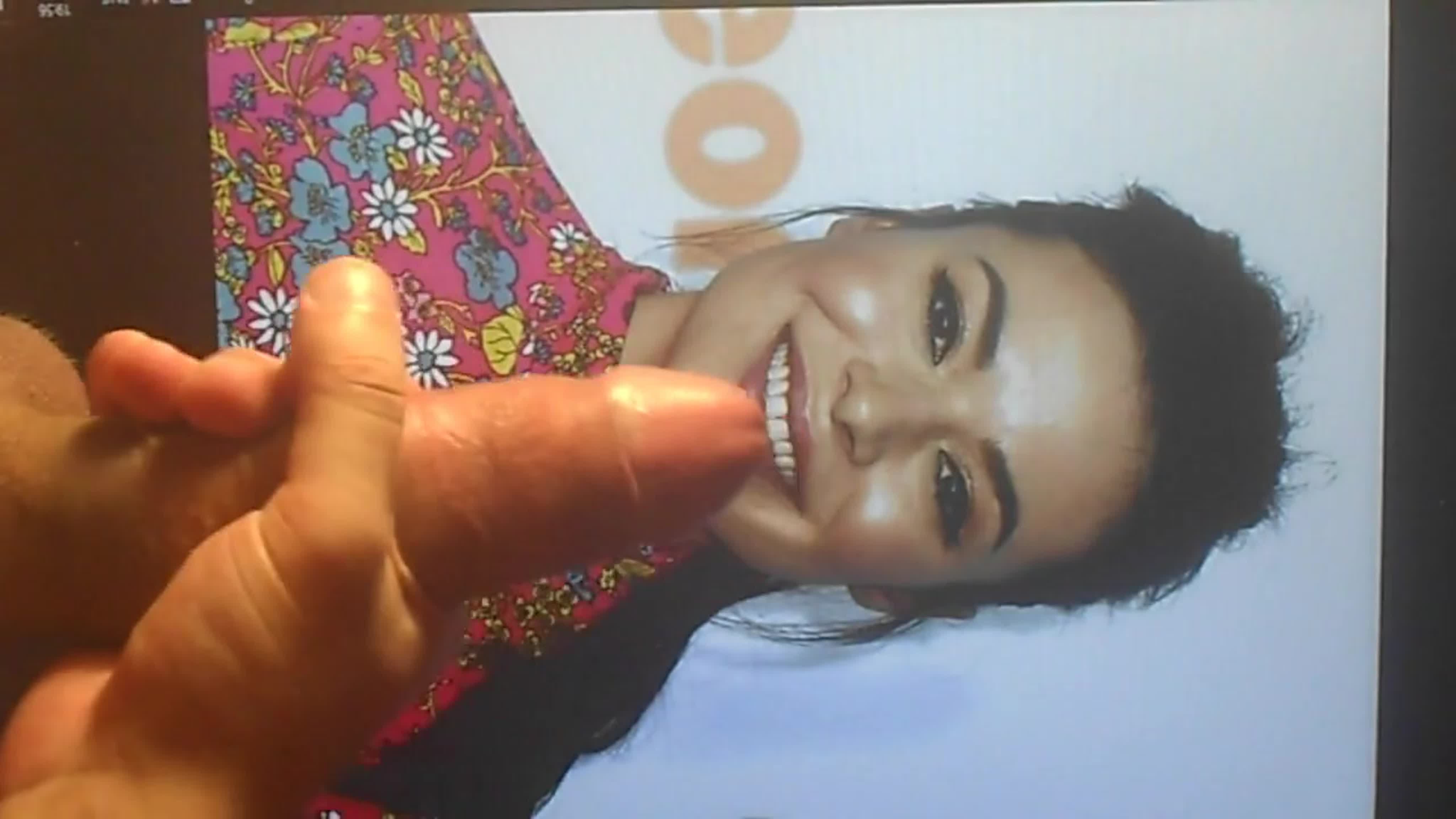 Әйелдер ер адамды мысығын жалауға мәжбүрлейді Секс порно порталы