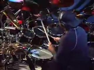 Carter beauford (dave matthews band drummer)