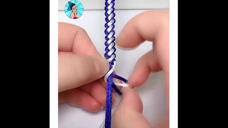 Плетем красивые фенечки