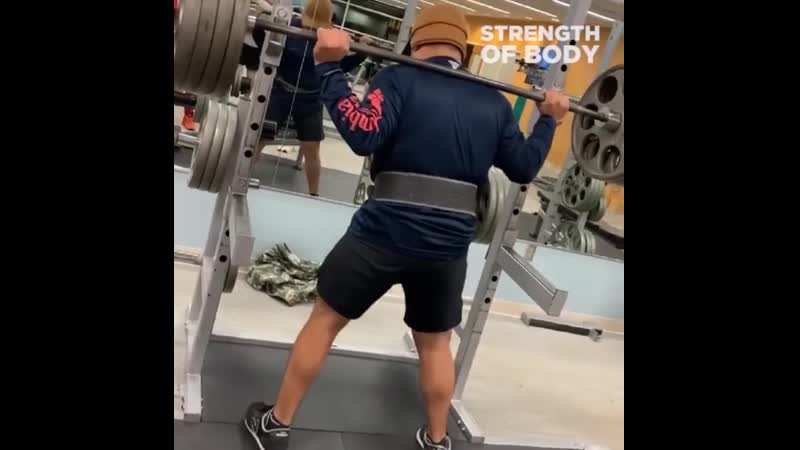 Порвались шорты на приседе gjhdfkbcm ijhns yf ghbctlt