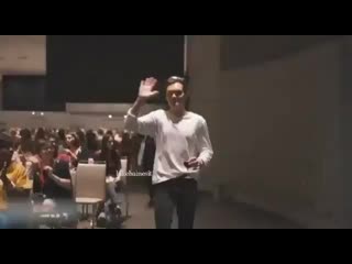 The legend himself @lukebaines walking with a glass of wine in the panel room at the itainstitutecon3 if this is not art, i don