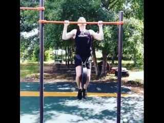 15 pull ups + 40 kg | @nikita streetlifting