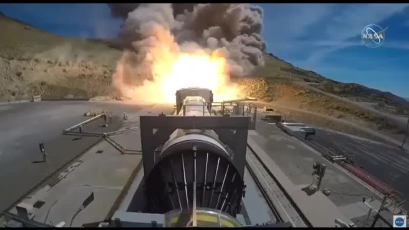 Испытания ракеты носителя sls, предназначенного для полета на луну