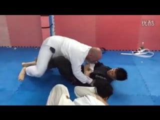 黃景瑜 huang jingyu johnny brazil jiu jitsu (old video)