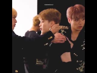 " the youngest isn't doing his job as the youngest so i'm doing it for him i'm jimin "