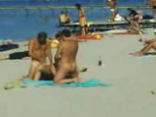 Порно видео на пляже казантип
