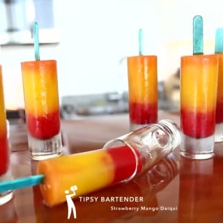 Strawberry mango daiquiri popsicles (hd)