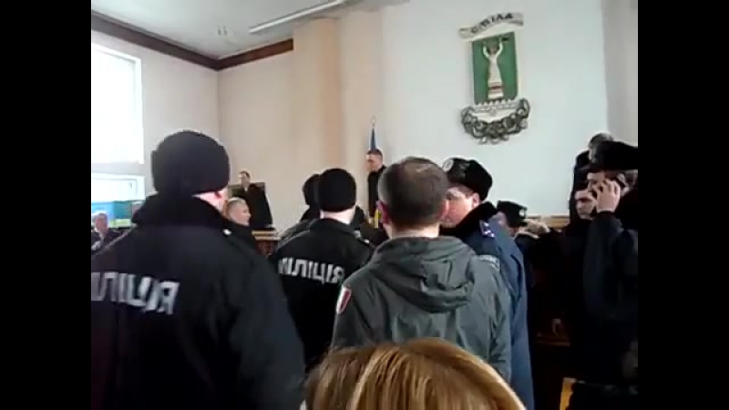 ✔ особое мнение "правый сектор" напал на мера смелянского обвинив его в коррупции