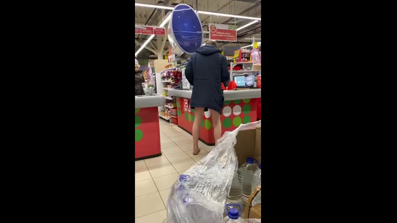 1 января алкаш пришел в магазин без трусов