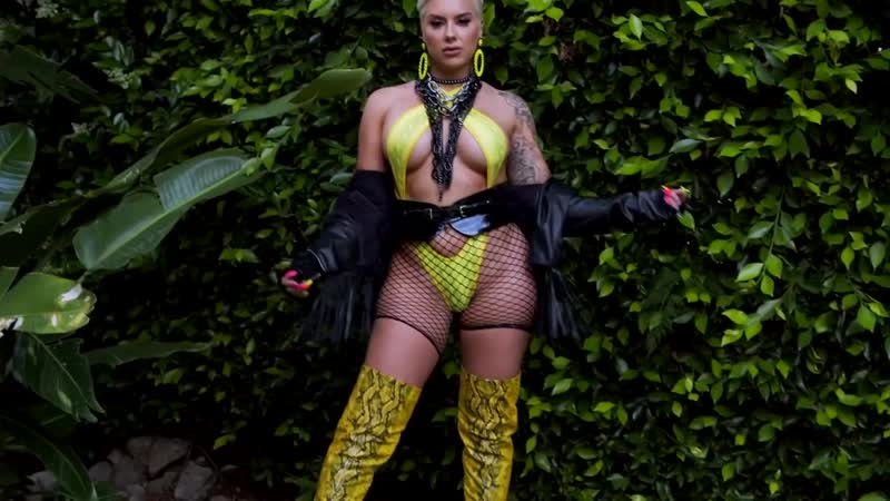Lookbook porn video – Bhaddie valentines day fashionnova lookbook