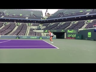 Good morning from stadium oh, hey vika! #miamiopen