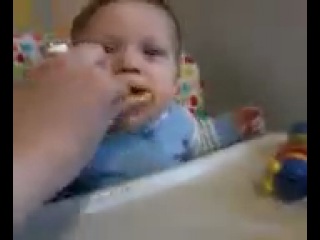 Миша любит бублики)))