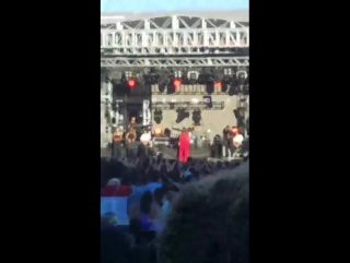 Demi lovato performing confident at vmware’s annual family halloween event in palo alto