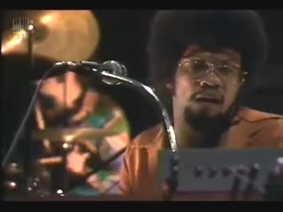 Herbie hancock’s headhunters spank a lee