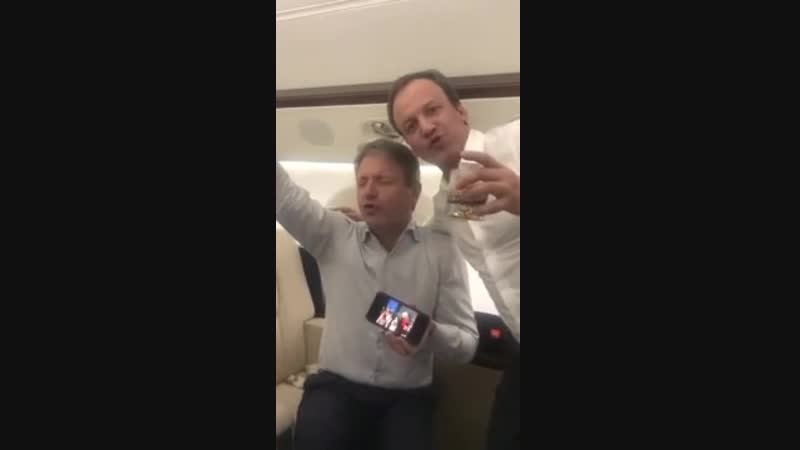 Выпившие дворкович и ткачёв