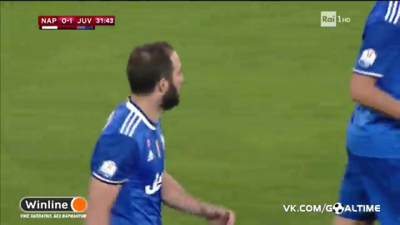 Гонсало игуаин забивает в ворота наполи!