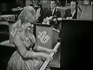 The lawrence welk show maid in france