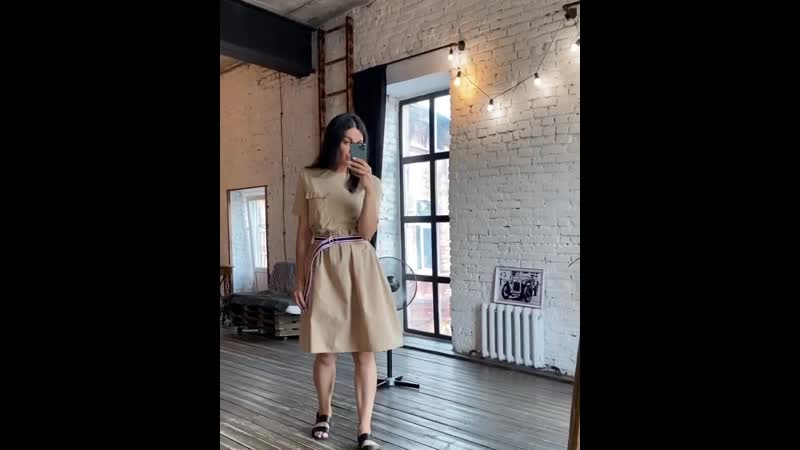 Девочки🌺 ⠀ делимся с вами красивым платьем😍 оно не привязано к сезону можно носить не только летом, но и осенью и весной, а в к